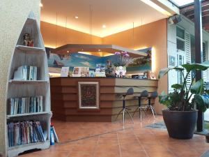 Phòng 2 Giường Đơn Với Phòng Tắm Riêng (Twin Room with Private Bathroom)