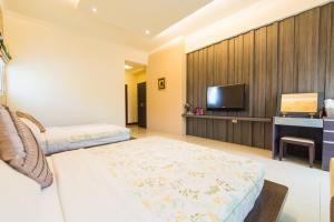 Phòng 4 Người Có Vòi Sen (Quadruple Room with Shower)