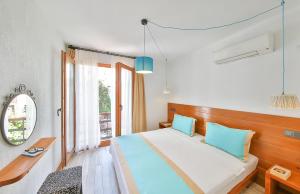One-Bedroom Apartment room in Mare Nostrum Apart