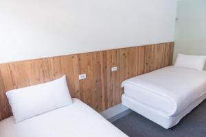 Phòng nhỏ 2 giường (Small Twin Room)