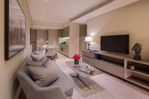 Suite Executive 2 phòng ngủ (2-Bedroom Executive Suite)