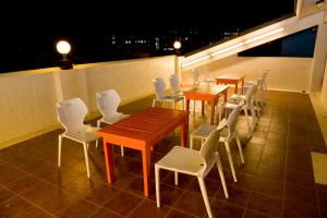 Phòng Giường Đôi Có Sân Hiên (Double Room with Terrace)