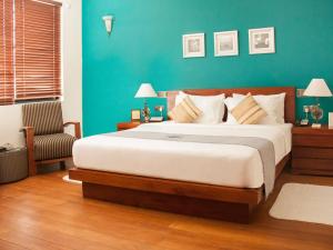 Superior Deluxe Double Room  room in Colombo Court Hotel & Spa