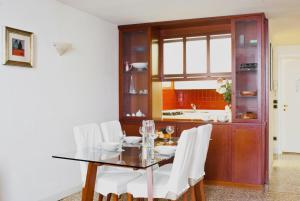 Giorgione Two-Bedroom Apartment - Cannaregio 4571/a room in Grimaldi Apartments Cannaregio