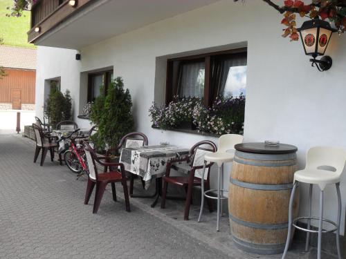 Balcony/terrace, Hotel Casa Alpina - Alpin Haus in Selva di Val Gardena Balcony/terrace, Hotel Casa Alpina - Alpin Haus in Selva di Val Gardena