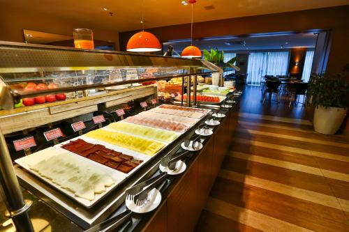Comida y bebida, Quality Hotel & Suites Brasilia in South Wing Comida y bebida, Quality Hotel & Suites Brasilia in South Wing