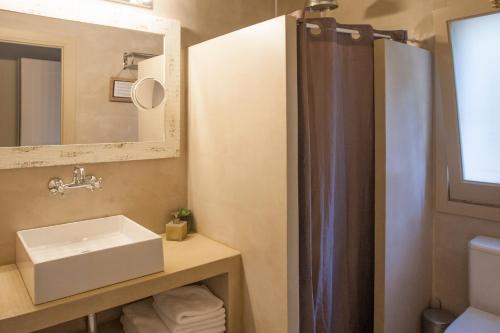 This photo about Hostal Sa Rascassa shared on HyHotel.com