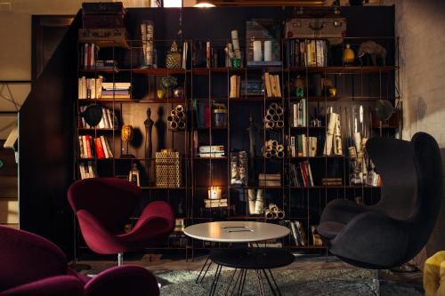 This photo about Hotel Mirador de Chamartin shared on HyHotel.com