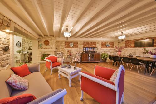 sala de TV, Kose Konak Butik Hotel-Special Category-Adult Only in Cesme sala de TV, Kose Konak Butik Hotel-Special Category-Adult Only in Cesme