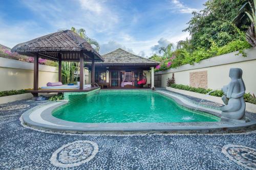 Úszómedence, Yalong Bay Villas & Spa near Yalong-öböl Úszómedence, Yalong Bay Villas & Spa near Yalong-öböl
