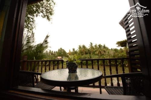 This photo about River Jam Amphawa shared on HyHotel.com