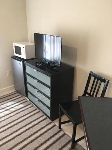 This photo about Misquamicut Beach Front Inn shared on HyHotel.com