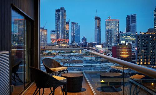 Balcony/terrace, Ravel Hotel, A Trademark Collection Hotel in Long Island City Balcony/terrace, Ravel Hotel, A Trademark Collection Hotel in Long Island City