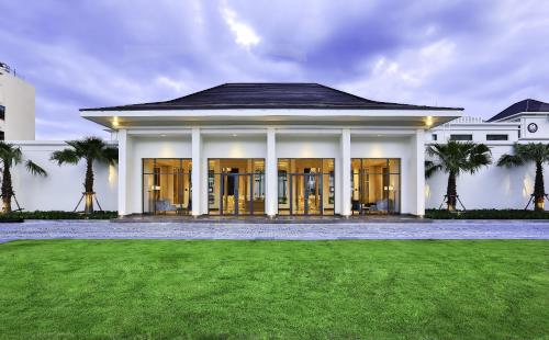 U サトーン バンコク19