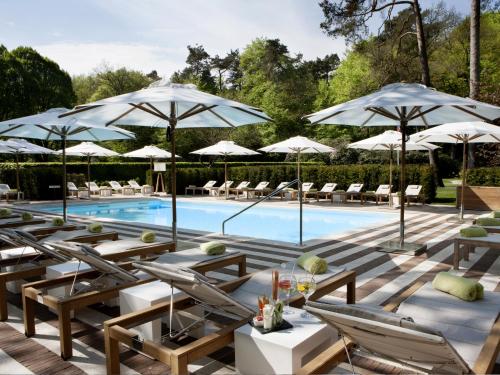 Kolam renang, Relais & Chateaux Hotel Landgoed Het Roode Koper in Ermelo Kolam renang, Relais & Chateaux Hotel Landgoed Het Roode Koper in Ermelo