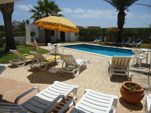 Hotel Vila Costa D'Oiro - GuestHouse