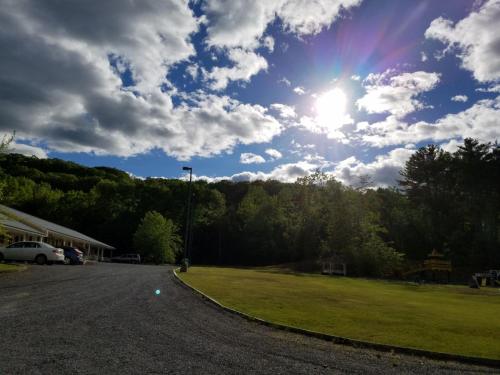 Colonel Williams Resort and Suites in Lake George Colonel Williams Resort and Suites in Lake George