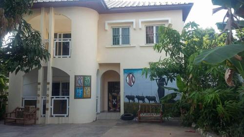 Sarawally Guesthouse in Western Sarawally Guesthouse in Western