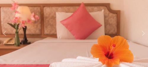 Takiab Beach Resort in Khao Takiab Beach Front Takiab Beach Resort in Khao Takiab Beach Front