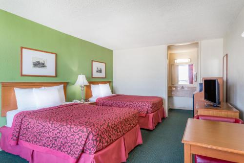 This photo about Days Inn by Wyndham Blacksburg Conference Center shared on HyHotel.com