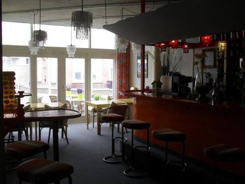 Pub/salon, Hotel Hoogland Zandvoort aan Zee in Zandvoort Pub/salon, Hotel Hoogland Zandvoort aan Zee in Zandvoort