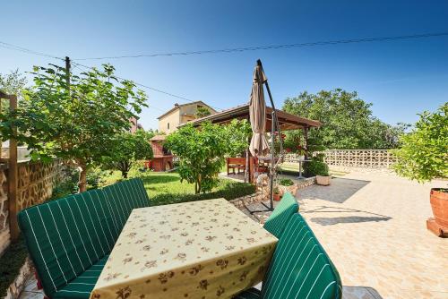 Kert, Apartment Erika in Finida Kert, Apartment Erika in Finida