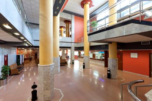 Lobby, Hotel Cabana in Benidorm - Costa Blanca Lobby, Hotel Cabana in Benidorm - Costa Blanca