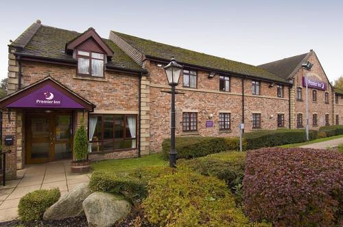 Premier Inn Rochdale Hotel