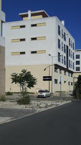 ทางเข้า, Flat Sines in ซีนส์ ทางเข้า, Flat Sines in ซีนส์