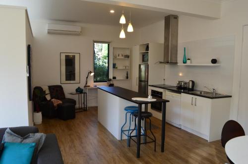 Kitchen, Hilltop Apartments Phillip Island- Adult Only in Phillip Island Kitchen, Hilltop Apartments Phillip Island- Adult Only in Phillip Island