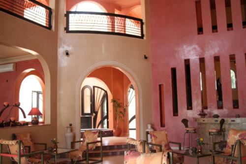 빌라 리아다나 (Villa Riadana) in 이네즈가네 빌라 리아다나 (Villa Riadana) in 이네즈가네