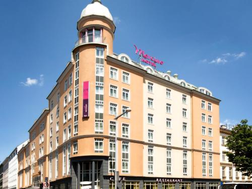 Вход, Mercure Wien Westbahnhof Hotel in Виена Вход, Mercure Wien Westbahnhof Hotel in Виена