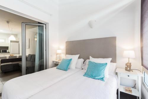 Apartamentos Cornellalux 2 in Cornellà de Llobregat Apartamentos Cornellalux 2 in Cornellà de Llobregat