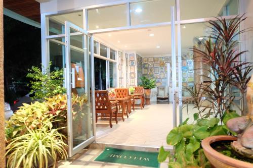 ทางเข้า, ลมสบาย อพาร์ตเมนต์ ชลบุรี (Lomsabai Apartments Chon Buri) in ชลบุรี ทางเข้า, ลมสบาย อพาร์ตเมนต์ ชลบุรี (Lomsabai Apartments Chon Buri) in ชลบุรี