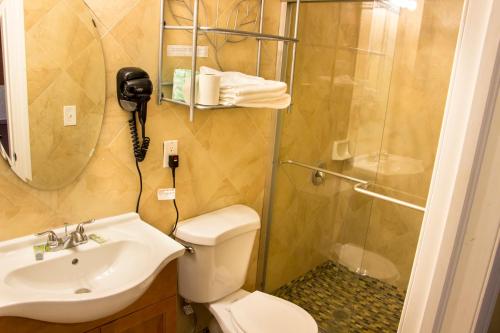 This photo about Haiban Inn Jersey City shared on HyHotel.com