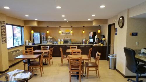 Ételek és italok, Days Inn by Wyndham Woodland in Woodland Ételek és italok, Days Inn by Wyndham Woodland in Woodland