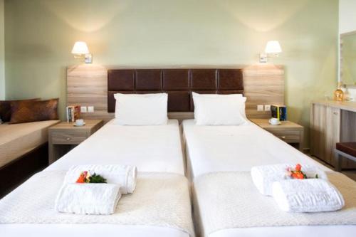 This photo about Blue Horizon Studios shared on HyHotel.com