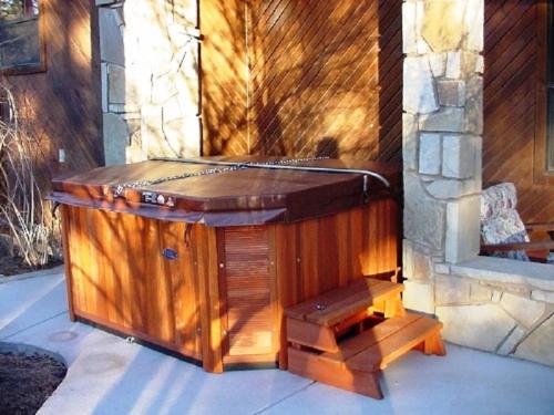 This photo about AAA Escape - Three Bedroom shared on HyHotel.com