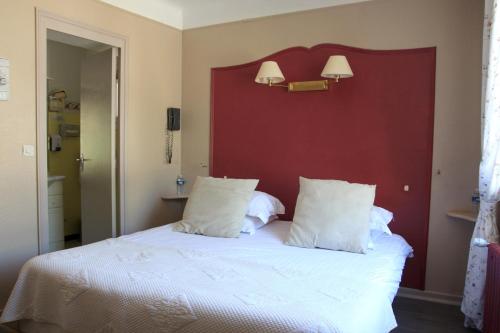 This photo about Auberge le Luberon shared on HyHotel.com