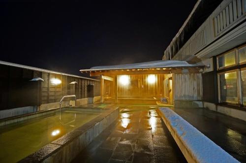Open air bath, Mikasa Tennen Onsen Taikonoyu Sparesort Hotel Taiko Bettei Hatago in Iwamizawa Open air bath, Mikasa Tennen Onsen Taikonoyu Sparesort Hotel Taiko Bettei Hatago in Iwamizawa