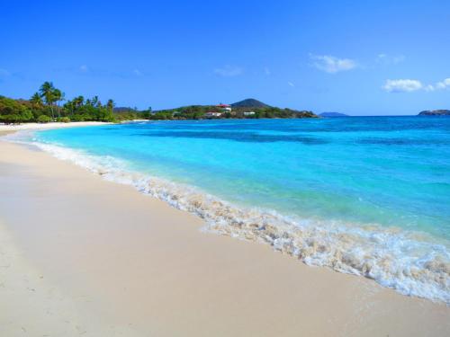 Beach, Luxury Beachfront Duplex Villa on Sapphire Beach V in Red Hook Beach, Luxury Beachfront Duplex Villa on Sapphire Beach V in Red Hook