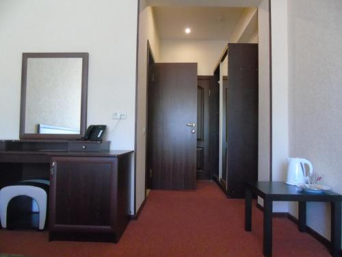 This photo about Park Hotel Evelin shared on HyHotel.com