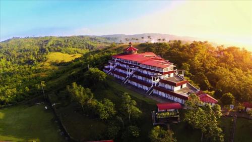 Exterior view, Caliraya Resort Club in Lumban Exterior view, Caliraya Resort Club in Lumban