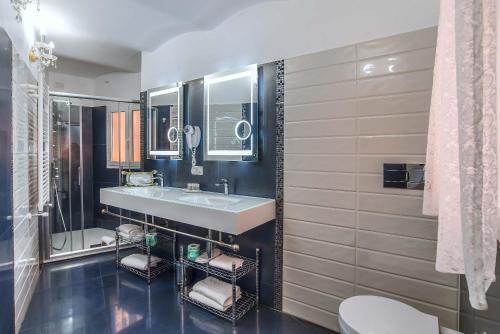 Ванная комната, Trevi Rome Suite in Рим Ванная комната, Trevi Rome Suite in Рим