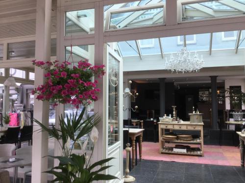 Restaurant, Hotel Cote Cour in Durbuy Restaurant, Hotel Cote Cour in Durbuy