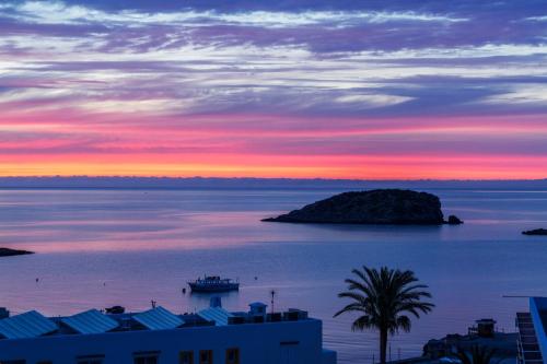 Strand, Hotel Caribe in Santa Eularia des Riu Strand, Hotel Caribe in Santa Eularia des Riu
