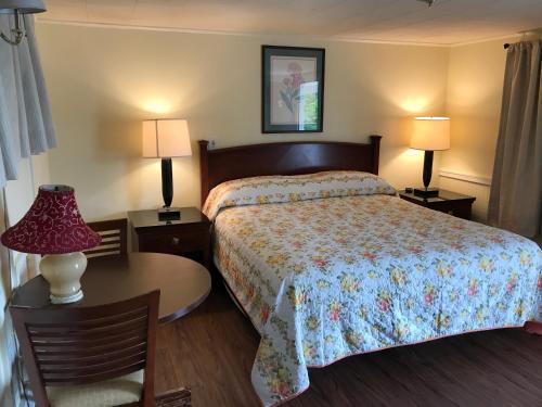 Royale Coach Motor Lodge Hotel