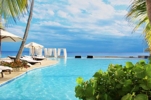 Pool, Viva Dominicus Beach by Wyndham, A Trademark All Inclusive in Bayahibe Pool, Viva Dominicus Beach by Wyndham, A Trademark All Inclusive in Bayahibe