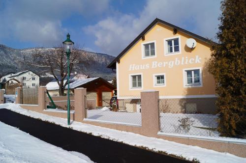 A szálláshely kívülről, Haus Bergblick in Hohe Wand A szálláshely kívülről, Haus Bergblick in Hohe Wand