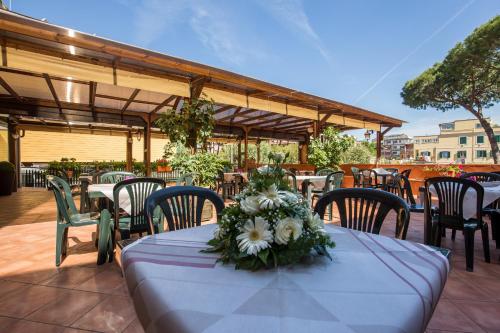 Hotel Casa Tra Noi in Rome Hotel Casa Tra Noi in Rome